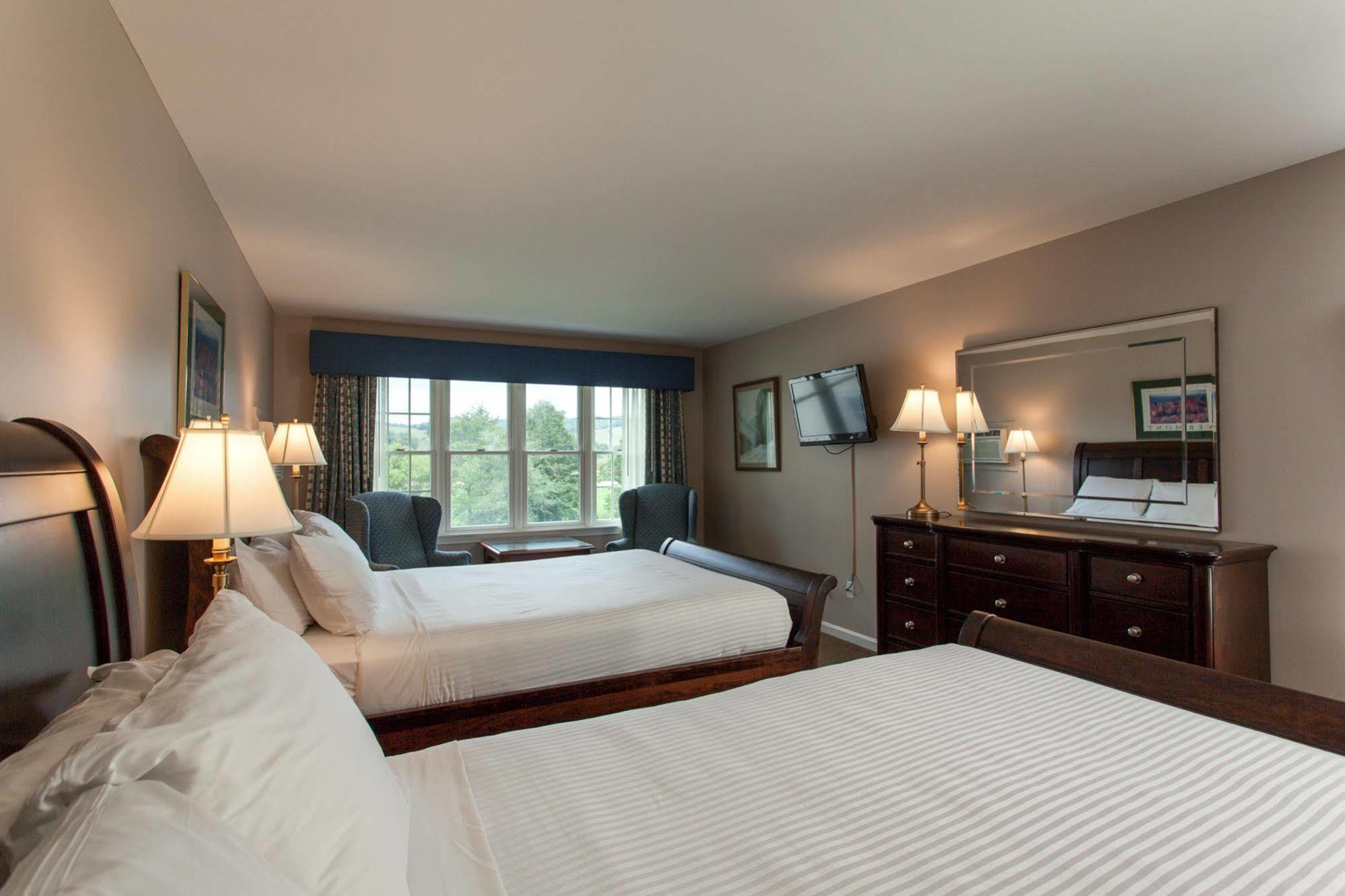 The Shire Woodstock Hotel Buitenkant foto
